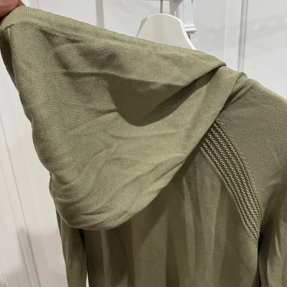 Athleta Evergreen Hoodie Knit Sweater M - Picture 8 of 11